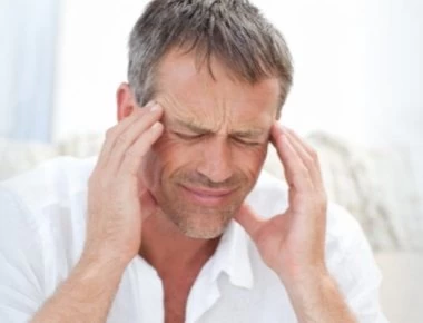 Πονοκέφαλος: Ποια είδη υπάρχουν και ποια τα συμπτώματα - Μασάζ ανακούφισης η λύση;